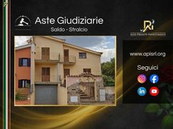 Casa Bi/Trifamiliare in Residenziale