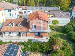 Casa Bi/Trifamiliare in Residenziale