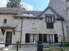 Casa Bi/Trifamiliare in Residenziale