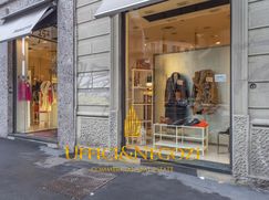 Negozio/Locale commerciale in Commerciale