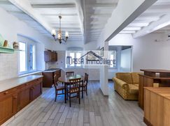 Casa Bi/Trifamiliare in Residenziale