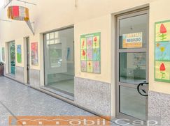 Negozio/Locale commerciale in Commerciale