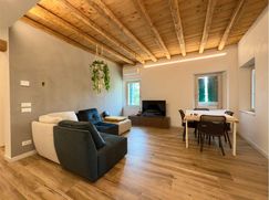 Casa Bi/Trifamiliare in Residenziale