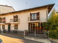 Casa Bi/Trifamiliare in Residenziale