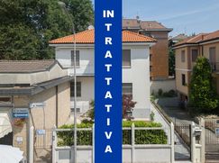 Casa Bi/Trifamiliare in Residenziale