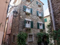 Casa Bi/Trifamiliare in Residenziale