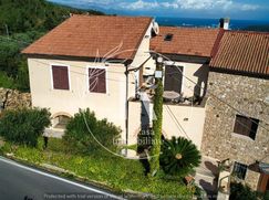 Casa Bi/Trifamiliare in Residenziale