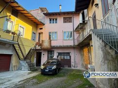 Casa Bi/Trifamiliare in Residenziale