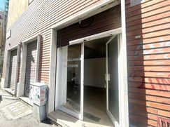 Negozio/Locale commerciale in Commerciale