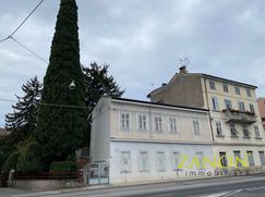 Casa Bi/Trifamiliare in Residenziale