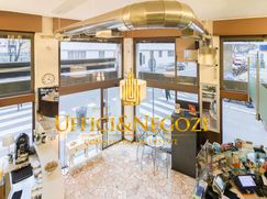 Negozio/Locale commerciale in Commerciale