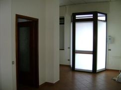 Ufficio in Commerciale