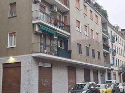 Negozio/Locale commerciale in Commerciale