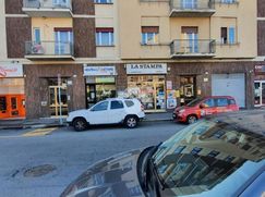 Negozio/Locale commerciale in Commerciale