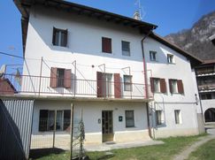 Casa Bi/Trifamiliare in Residenziale