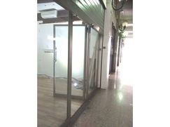 Negozio/Locale commerciale in Commerciale