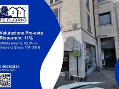 Negozio/Locale commerciale in Commerciale