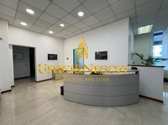 Ufficio in Commerciale