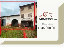 Casa Bi/Trifamiliare in Residenziale