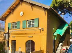 Casa Bi/Trifamiliare in Residenziale