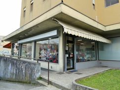 Negozio/Locale commerciale in Commerciale