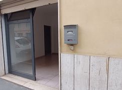 Negozio/Locale commerciale in Commerciale
