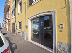 Negozio/Locale commerciale in Commerciale