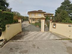 Villa in Residenziale