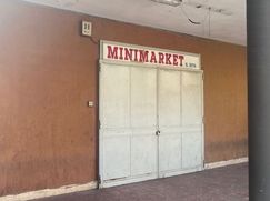 Negozio/Locale commerciale in Commerciale