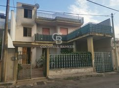 Casa Bi/Trifamiliare in Residenziale