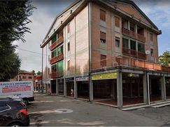 Negozio/Locale commerciale in Commerciale