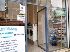 Negozio/Locale commerciale in Commerciale