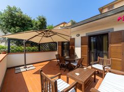 Casa Bi/Trifamiliare in Residenziale