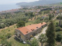 Edificio in Residenziale