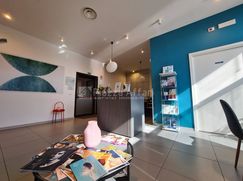 Ufficio in Commerciale