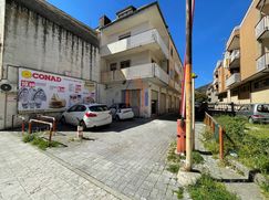 Negozio/Locale commerciale in Commerciale