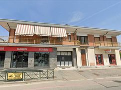 Casa Bi/Trifamiliare in Residenziale