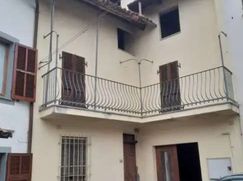 Casa Bi/Trifamiliare in Residenziale