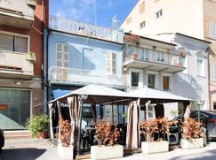Casa Bi/Trifamiliare in Residenziale