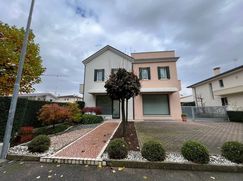 Villa in Residenziale