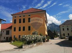 Casa Bi/Trifamiliare in Residenziale