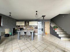 Casa Bi/Trifamiliare in Residenziale