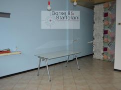 Negozio/Locale commerciale in Commerciale