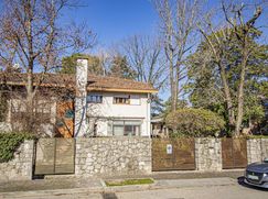 Casa Bi/Trifamiliare in Residenziale