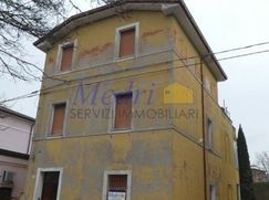 Casa Bi/Trifamiliare in Residenziale