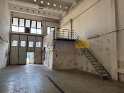 Capannone in Commerciale