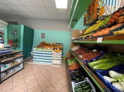 Negozio/Locale commerciale in Commerciale