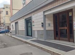 Ufficio in Commerciale
