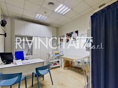 Negozio/Locale commerciale in Commerciale