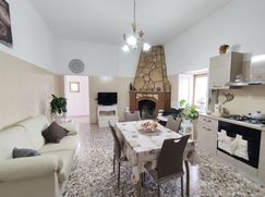 Casa Bi/Trifamiliare in Residenziale